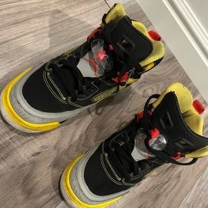 Air Jordan spizike 6Y